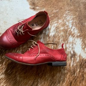 Italian, new, natural leather woman shoes, size7,5 European 38